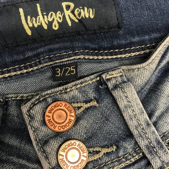 Women's Indigo Reign Distressed Skinny Jeans - Picture 4 of 4